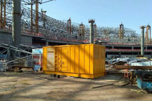 四川发电机出租如何判断空气滤清器是否需要更换？